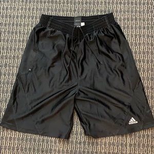 Adidas basketball shorts XL.